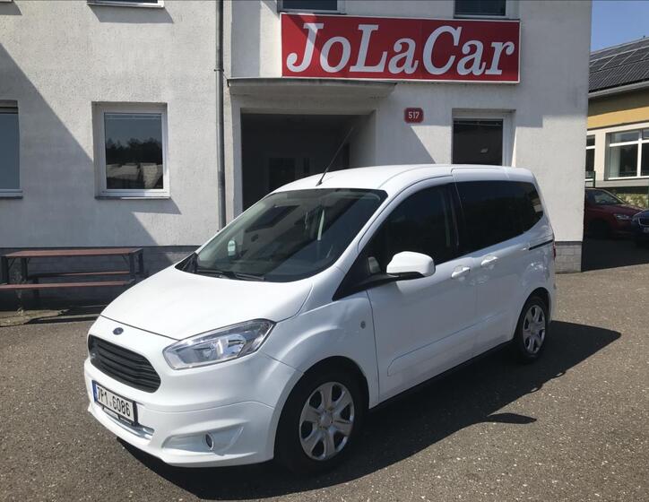 Ford Tourneo Courier 1
