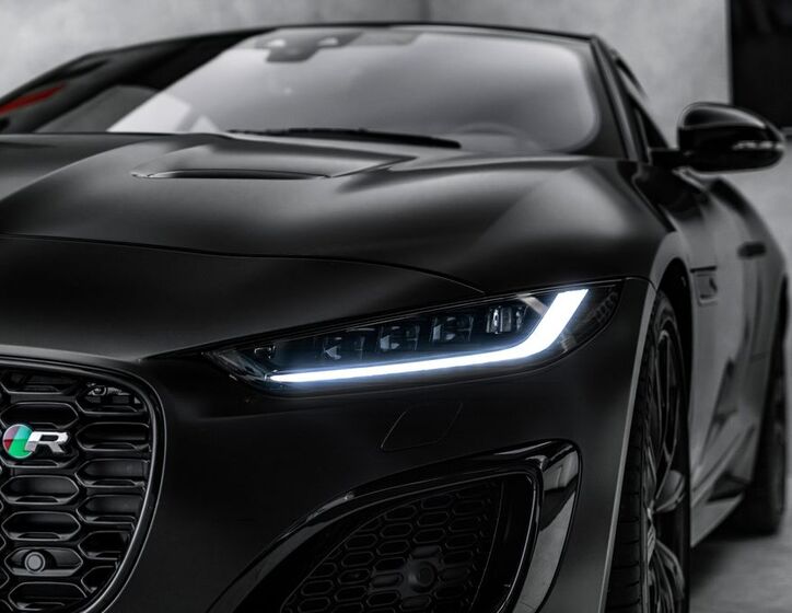 Jaguar F-Type 8