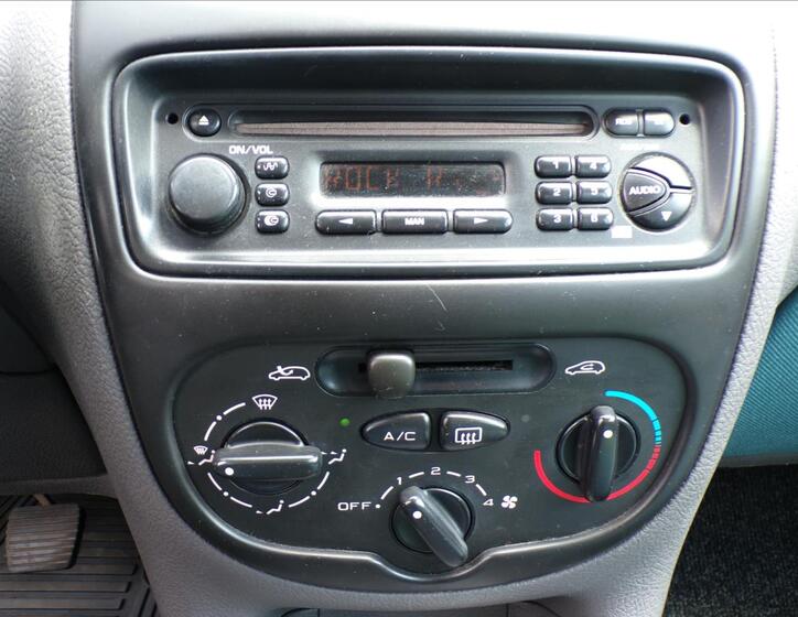 Peugeot 206 9