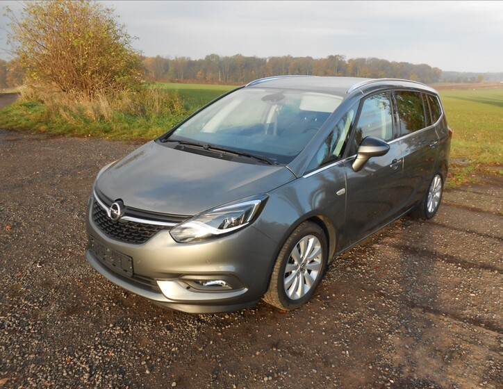 Opel Zafira 2