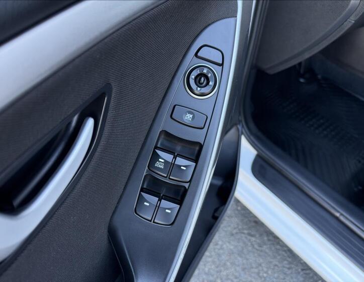 Hyundai i30 8