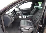 Volkswagen Touareg 9