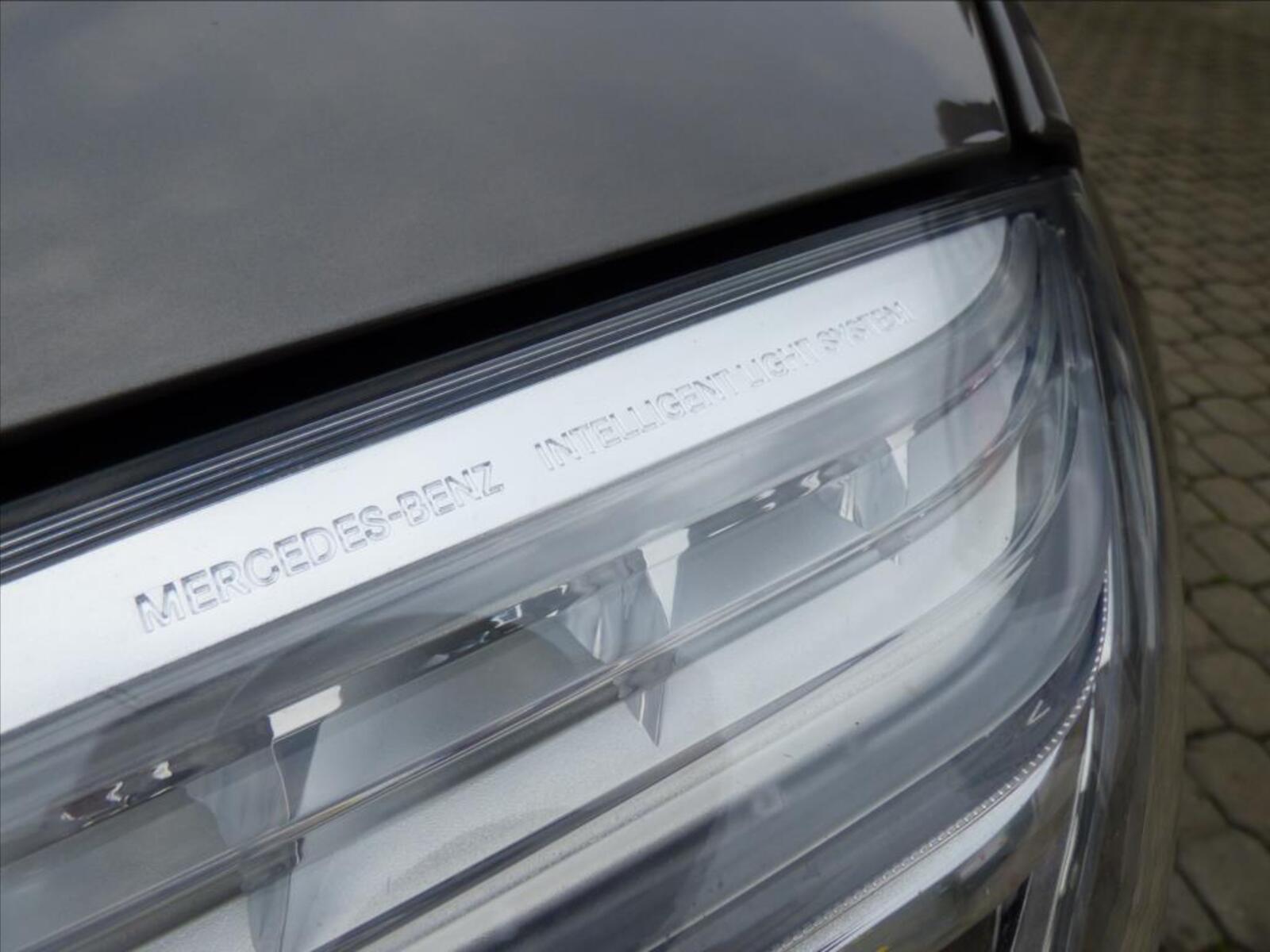 Mercedes-Benz GLK 9
