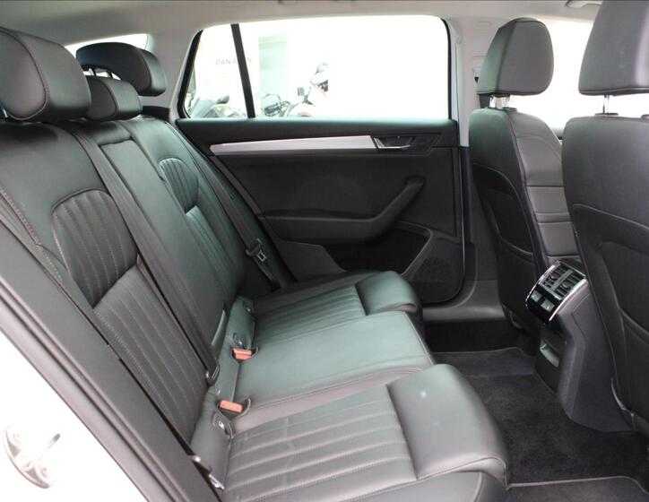 Škoda Superb 14