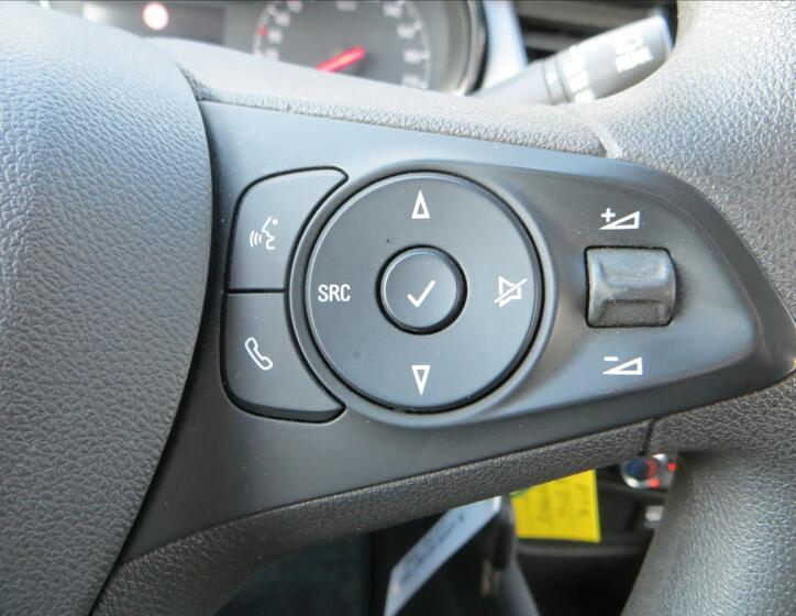 Opel Crossland X 17