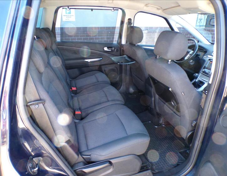 Ford S-MAX 19