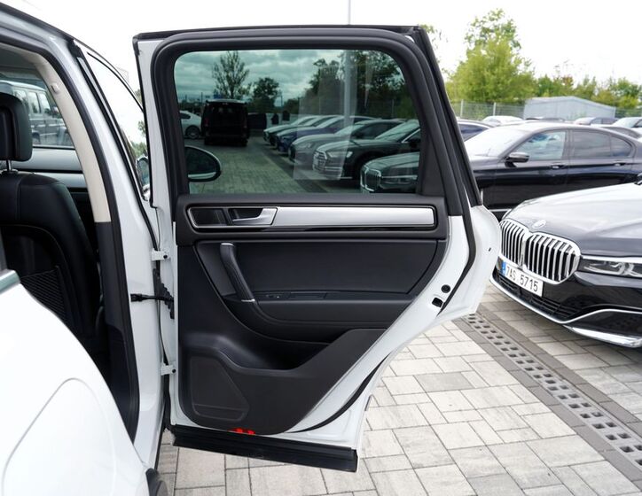 Volkswagen Touareg 20