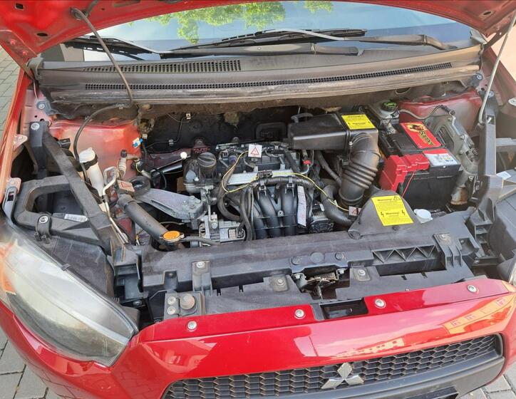 Mitsubishi Colt 40