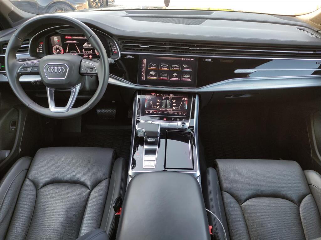 Audi Q7 5