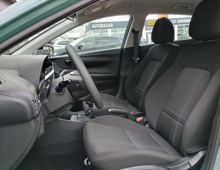 Hyundai i20 9