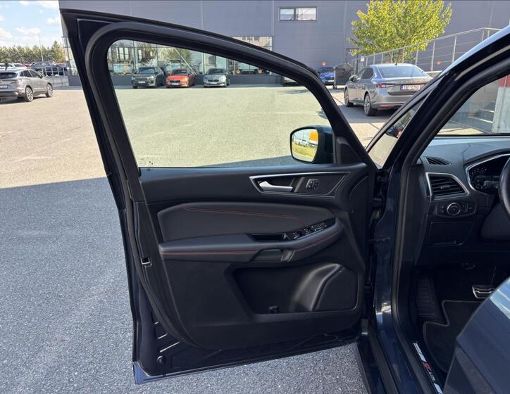 Ford S-MAX 18