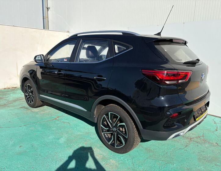 MG ZS 4