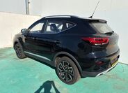 MG ZS 4