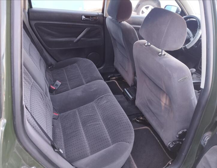 Volkswagen Passat 10