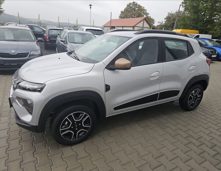 Dacia Spring 9