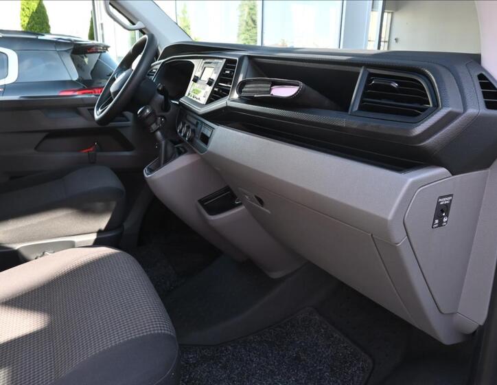 Volkswagen Transporter 11