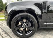 Land Rover Defender 3