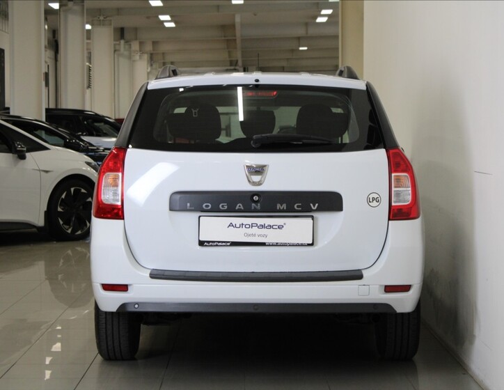 Dacia Logan 4