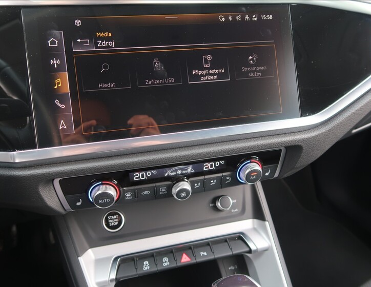 Audi Q3 23