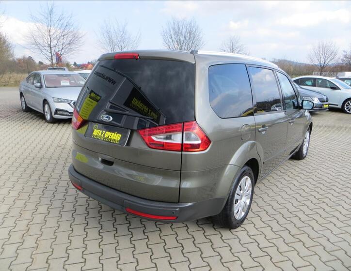 Ford Galaxy 8