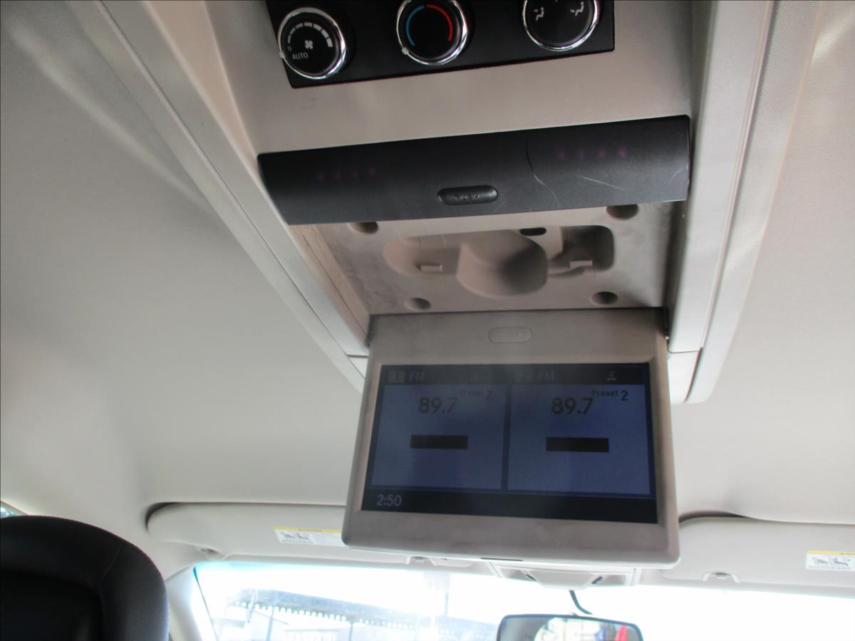Chrysler Town & Country