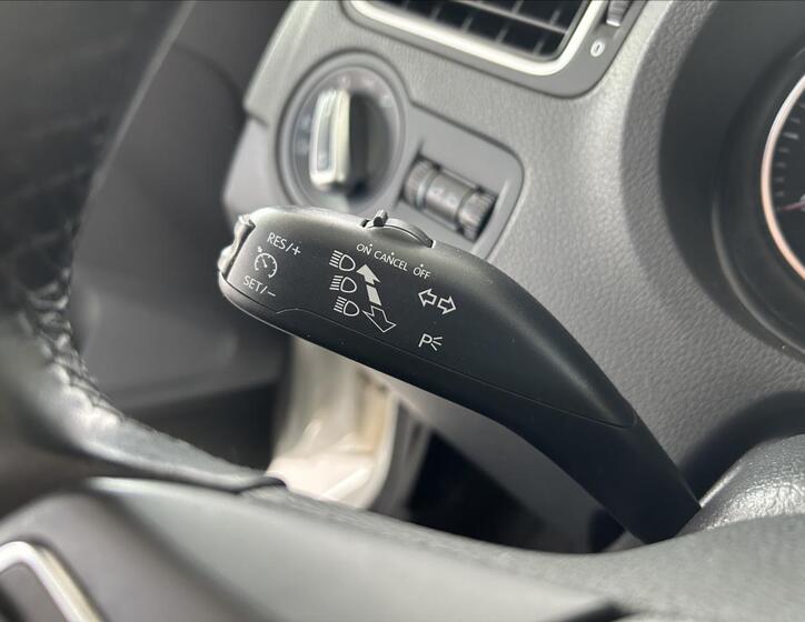 Volkswagen Polo 13