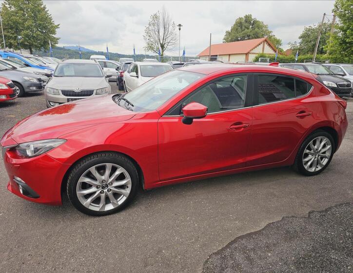 Mazda 3 9