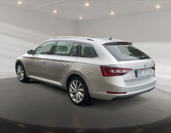 Škoda Superb 4