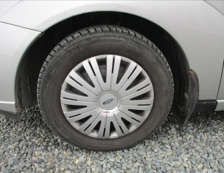 Ford Focus 25