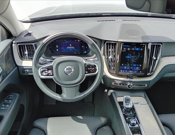 Volvo XC60 6