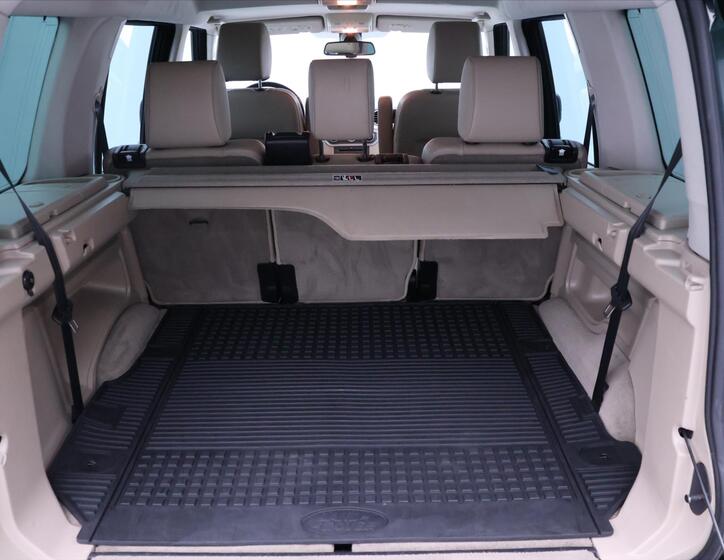 Land Rover Discovery 10