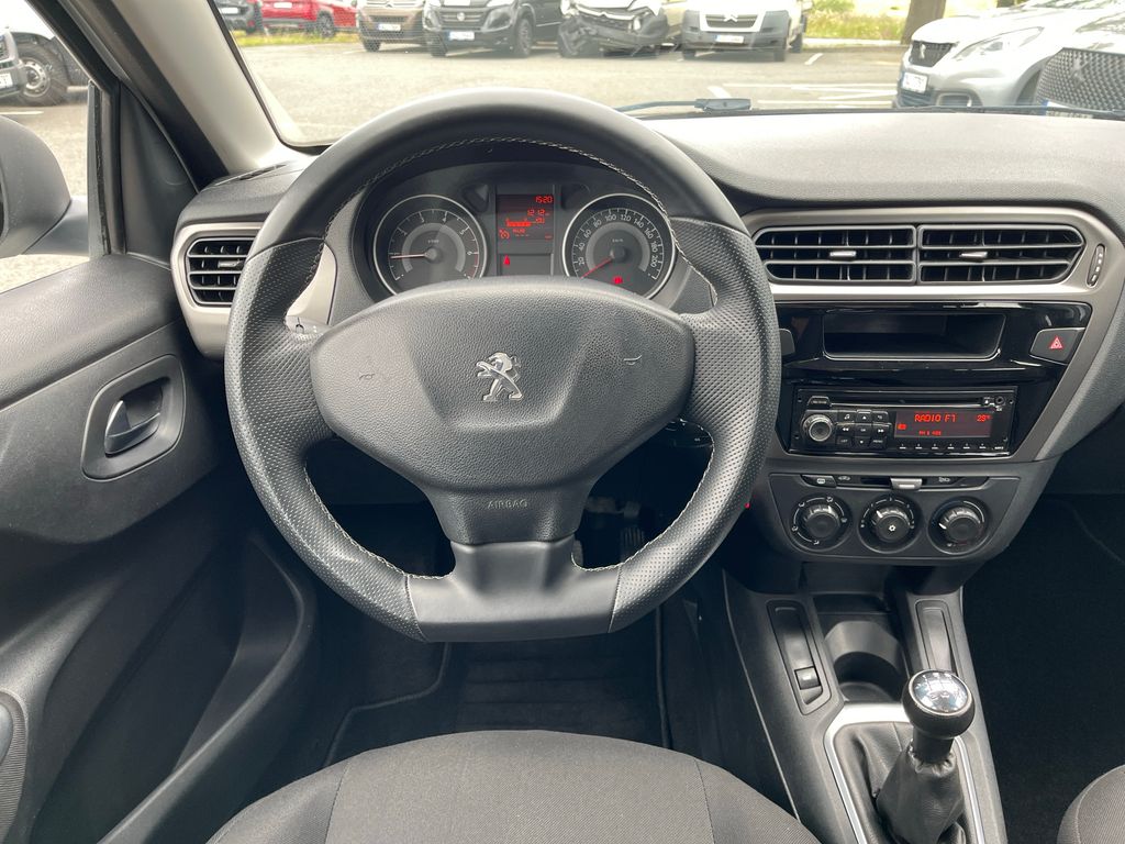 Peugeot 301