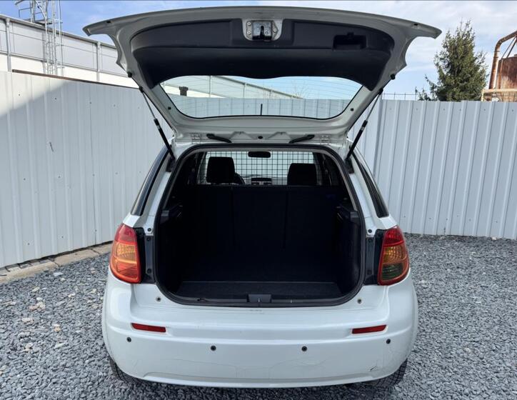 Suzuki SX4 12