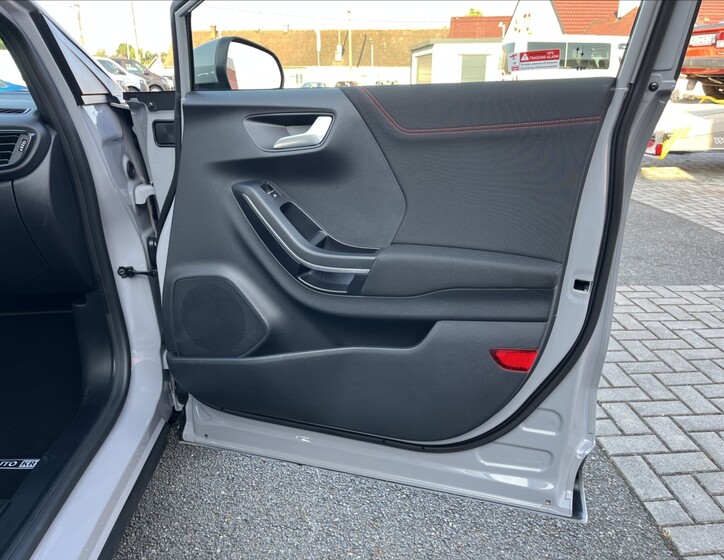 Ford Puma 49