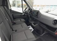 Mercedes-Benz Sprinter 12
