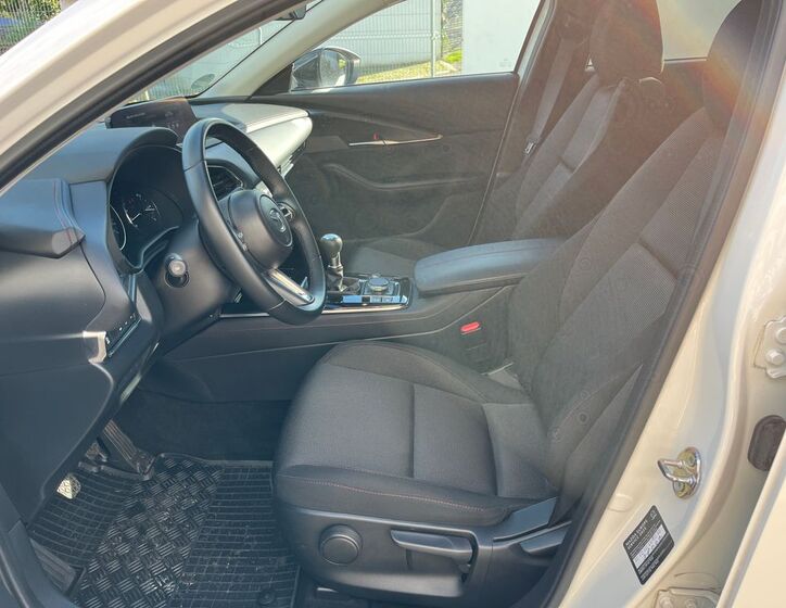 Mazda CX-30 13