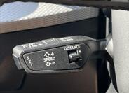 Audi Q2 11
