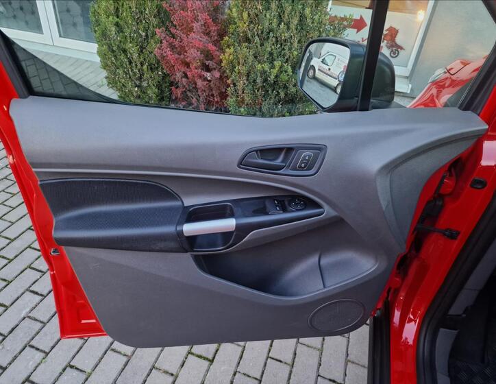 Ford Transit Connect 34