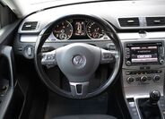 Volkswagen Passat 11