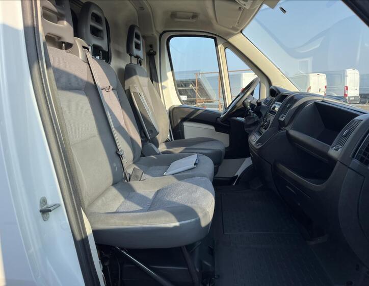 Peugeot Boxer 11