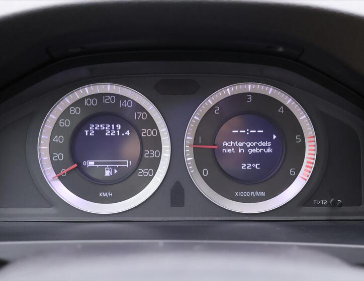 Volvo V60 16