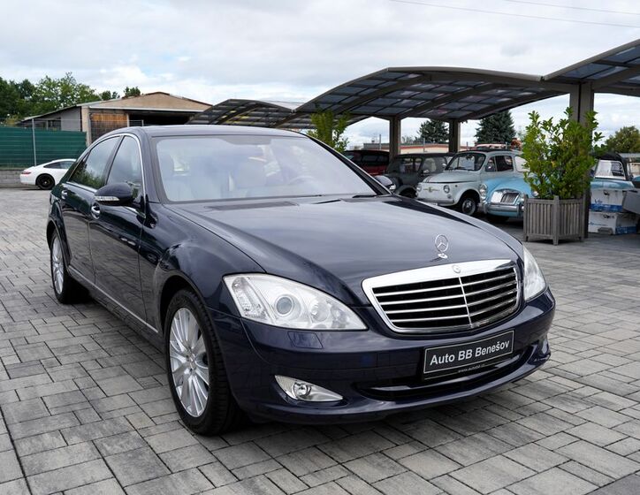 Mercedes-Benz Třídy S 8