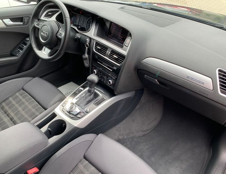 Audi A4 25