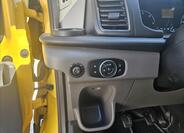 Ford Transit 9