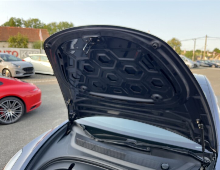Tesla Model 3 40