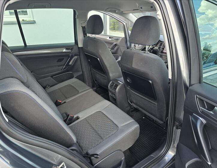 Volkswagen Golf Sportsvan 34
