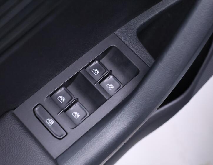 Škoda Octavia 16