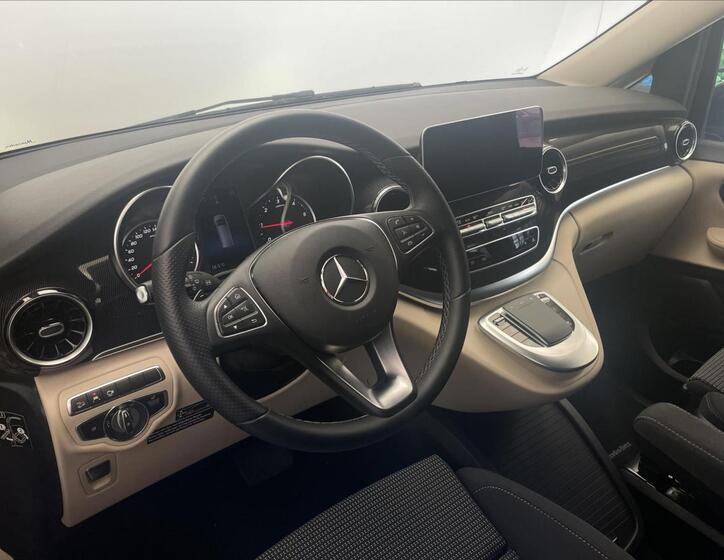 Mercedes-Benz Třídy V 9
