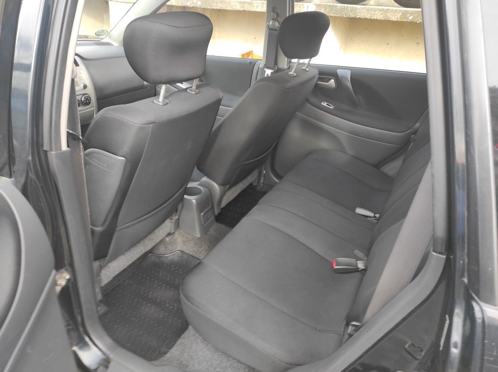 Suzuki Liana