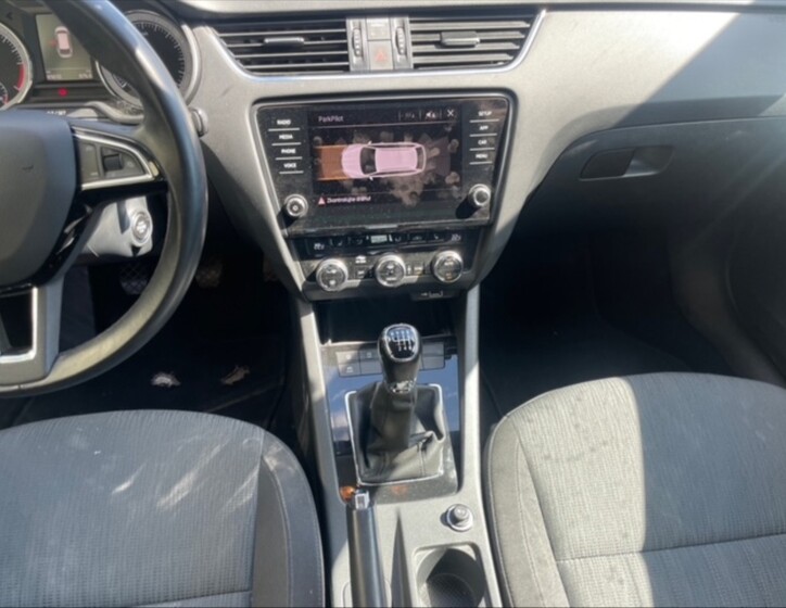 Škoda Octavia 10